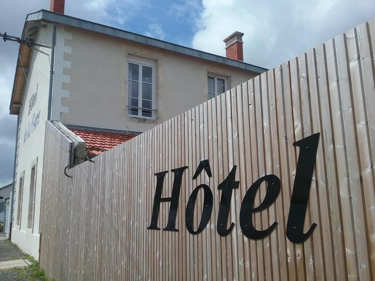Hotel De La Gare Сюржер Екстер'єр фото